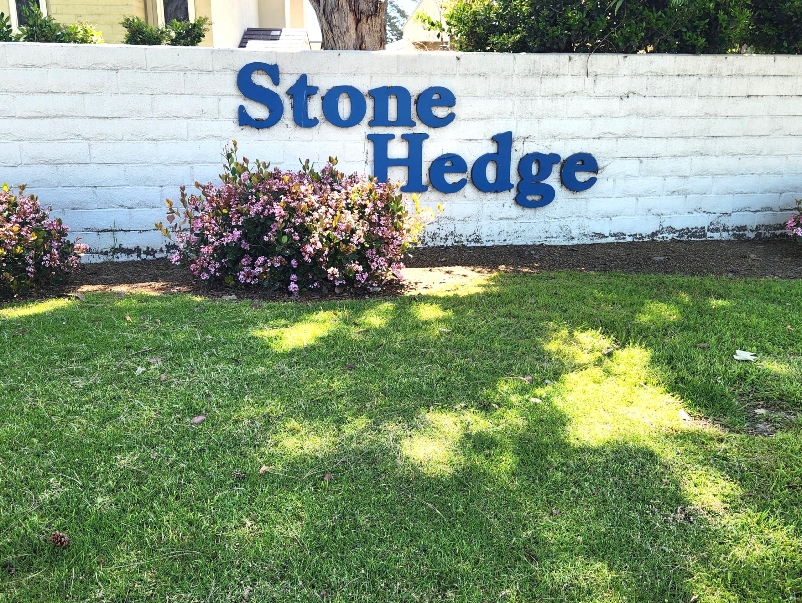 Stone Hedge, Ventura